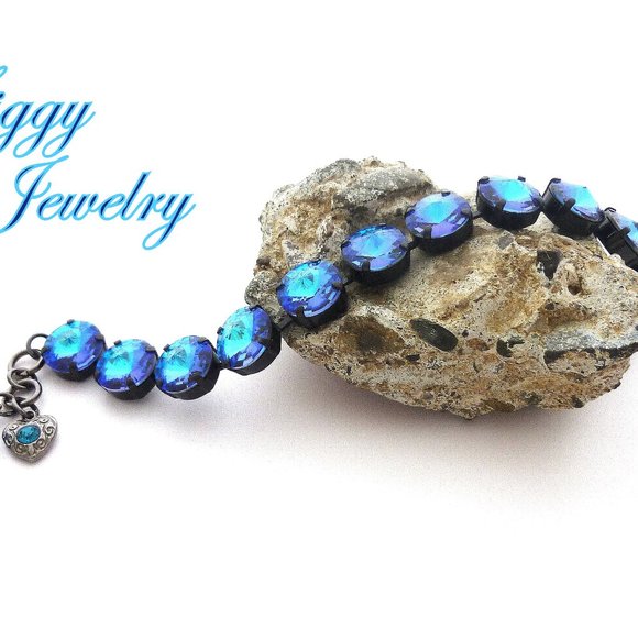 Royal Blue Delite Rivoli Crystal Bracelet, Large 12mm Rivoli, Noir black Finish - Picture 7 of 8